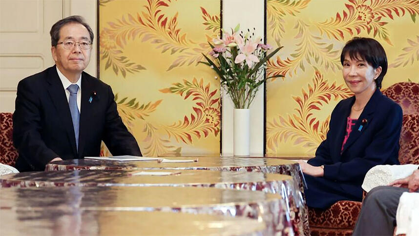 公明党の斉藤鉄夫代表と自民党の高市早苗総裁